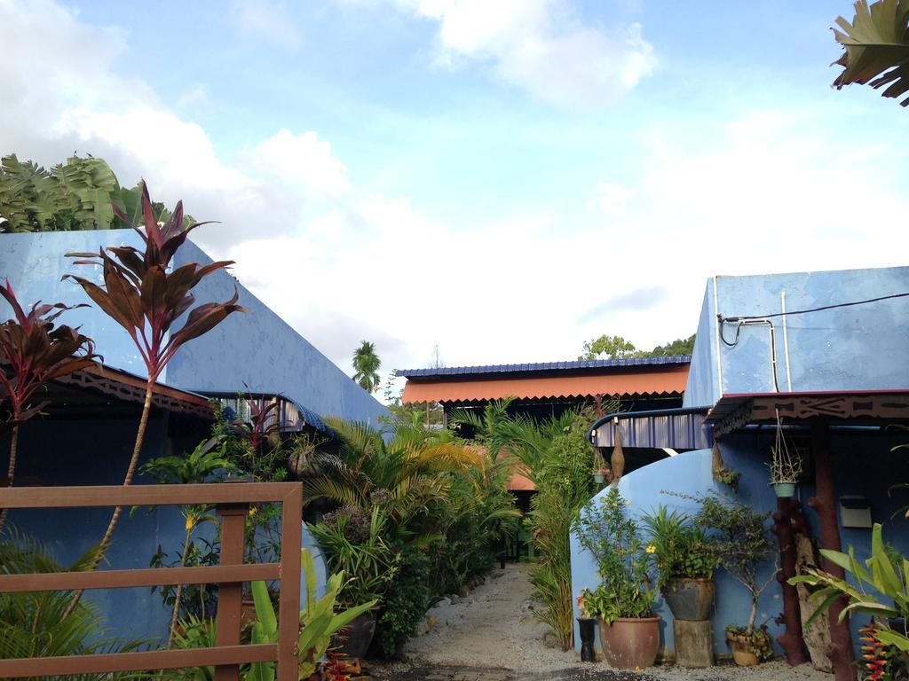 The Box Chalet Langkawi Exterior photo